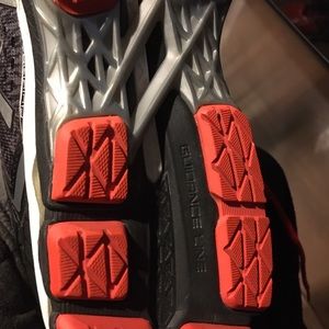 A pair of new balance 860 running shoes